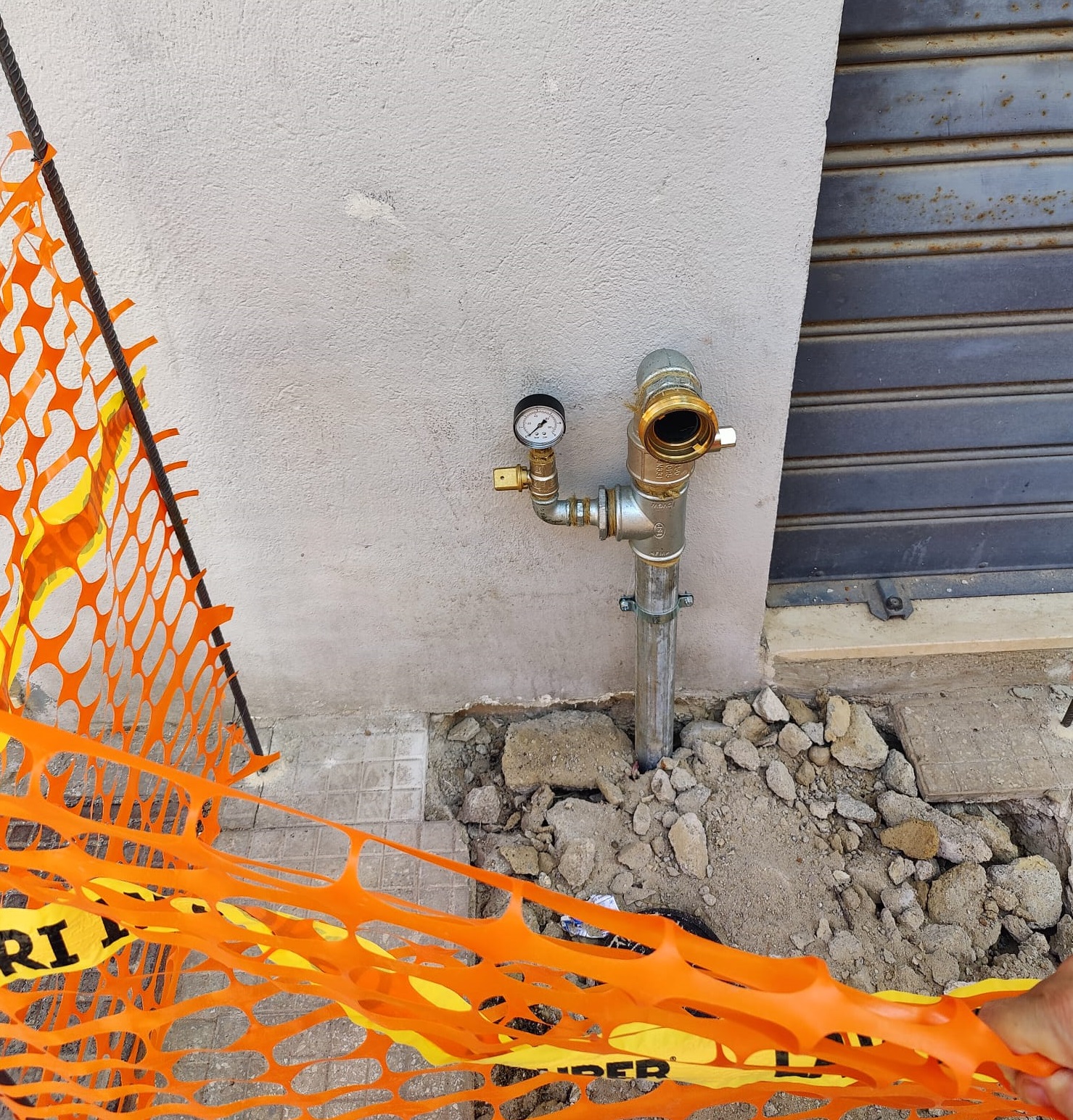 Derivazione ingresso rete idrica condominiale