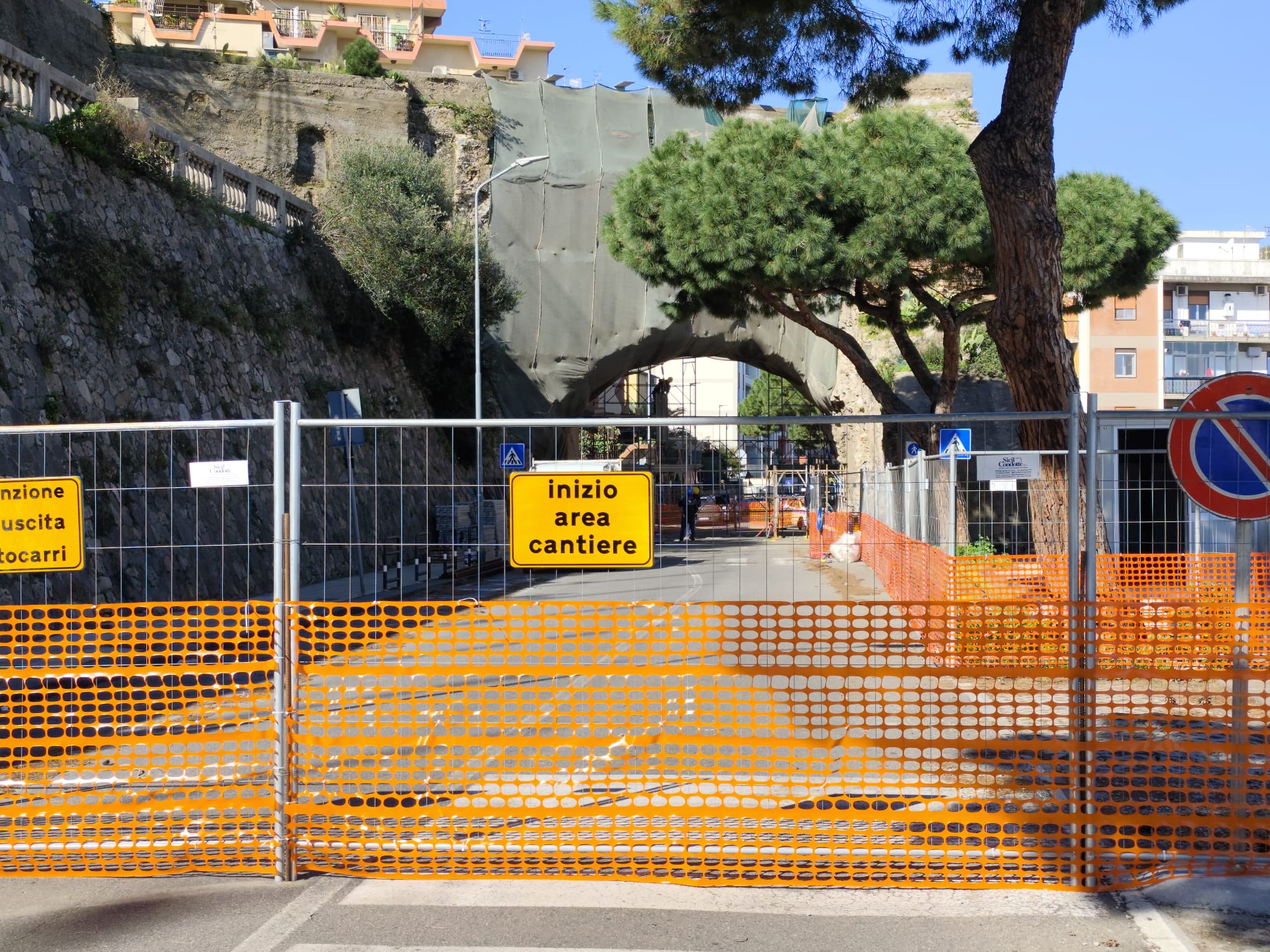 Vista arco di Cristo Re da sud